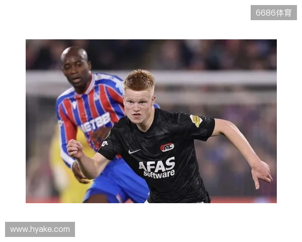 电讯报：纽卡有意引进小将斯密特，该球员非常乐意在一月加盟